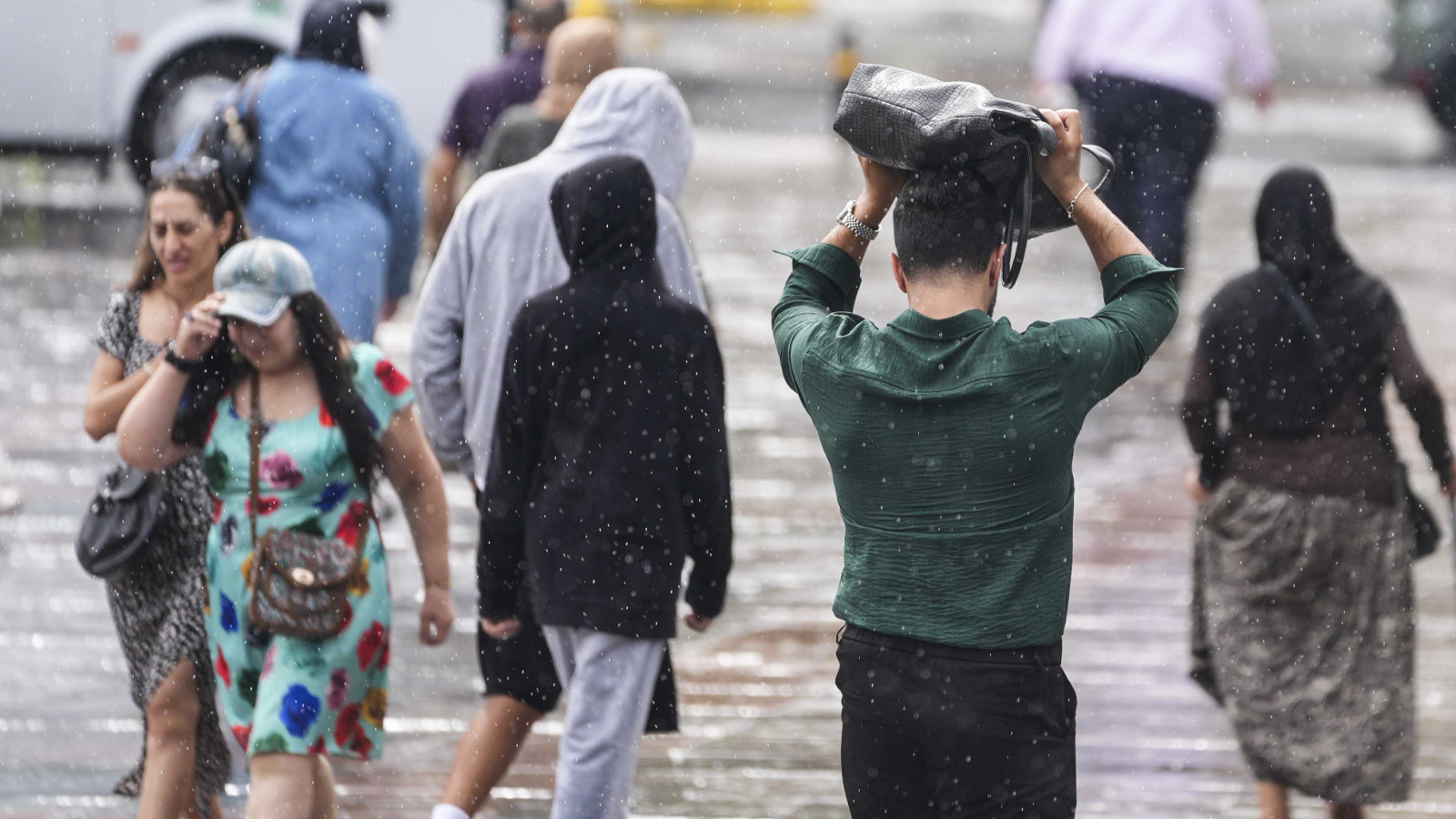 Meteoroloji il il uyardı: Kuvvetli sağanak geliyor