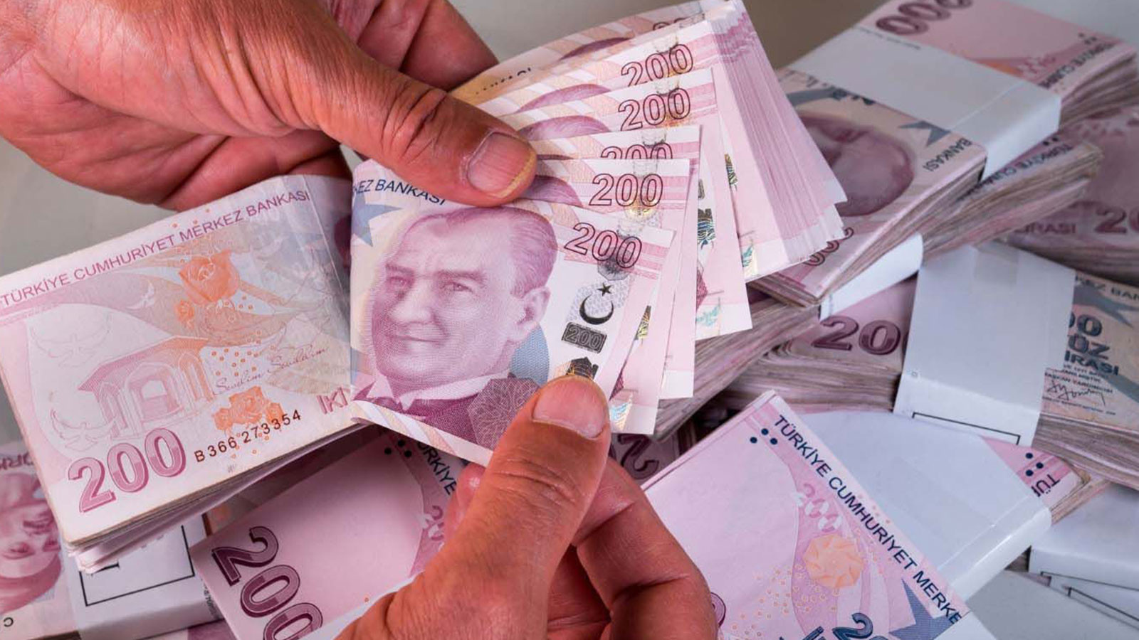 Bayramda çalışanlar dikkat! Mesai ücretleriyle ilgili bu ayrıntıyı gözden kaçırmayın