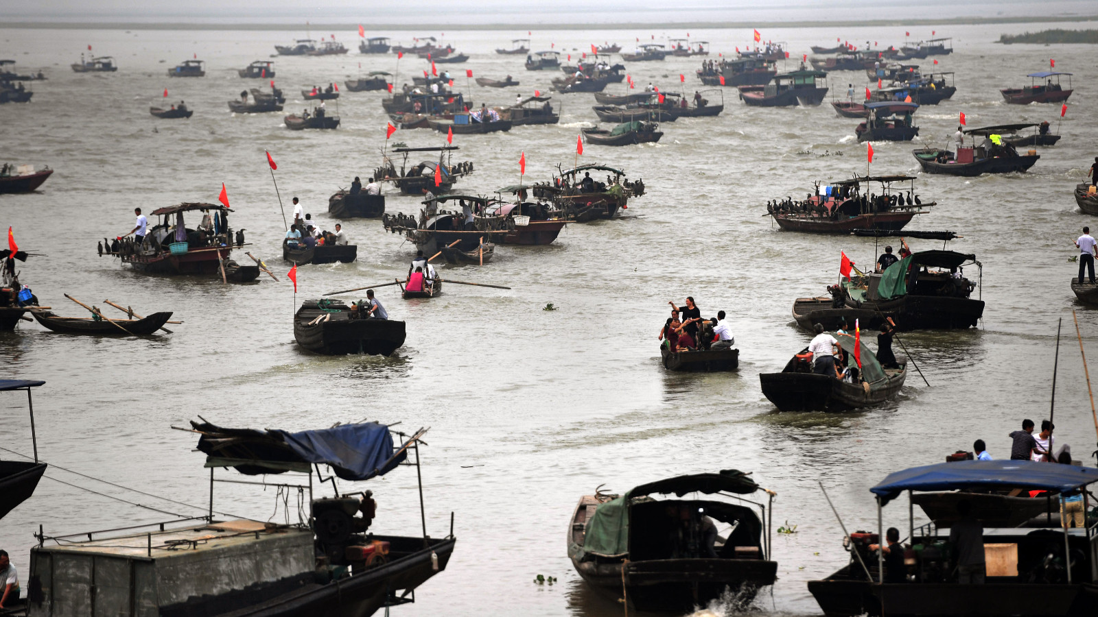 Çin’in gizli işgal hazırlığı mı? Tayvan yakınlarında binlerce gemi dikdörtgen formasyonda sıralandı