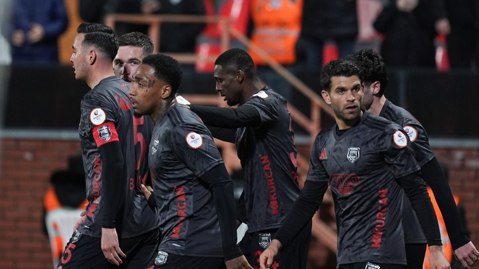 Play-off hattındaki Pendikspor'da 5 futbolcu sakatlandı