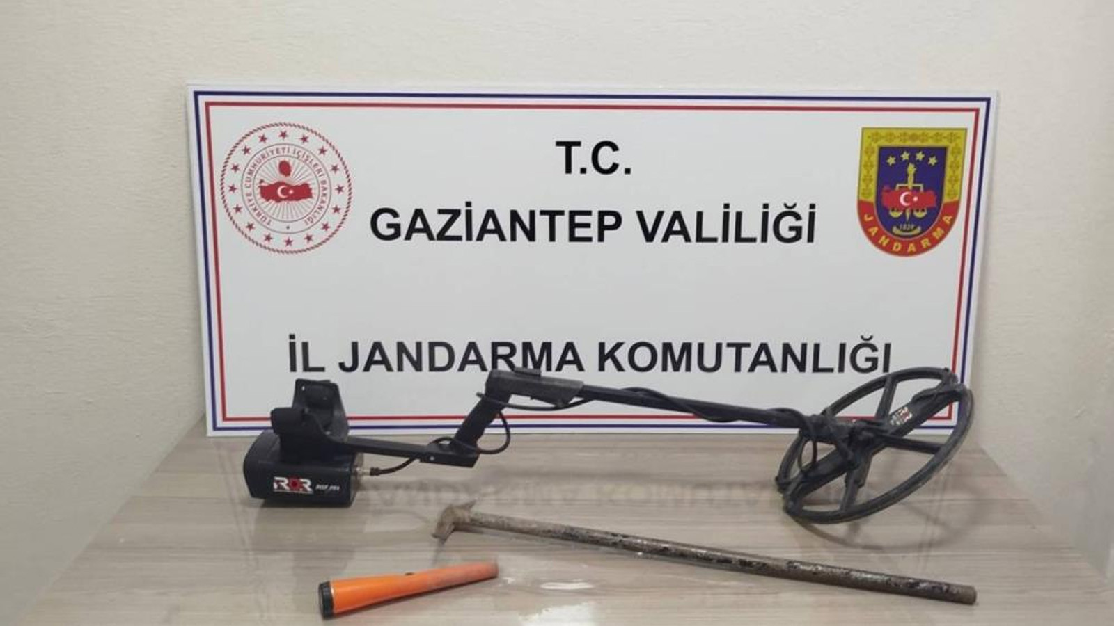 Yer: Gaziantep! Define ararken suçüstü yakalandılar
