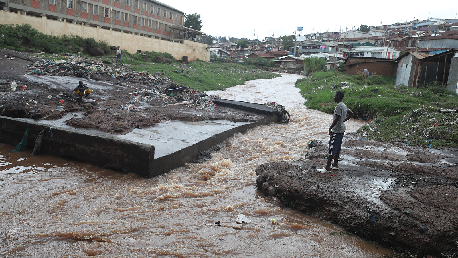Kenya'daki selde can kaybı 71'e yükseldi