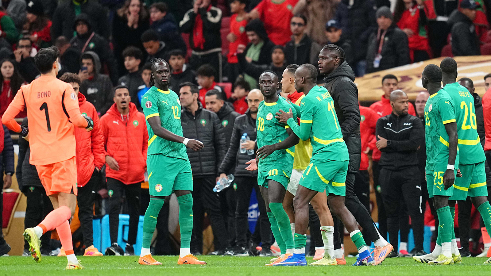 Senegal'de öfke patlaması: "29 Mart'ta 3. Dünya Savaşı çıkacak"