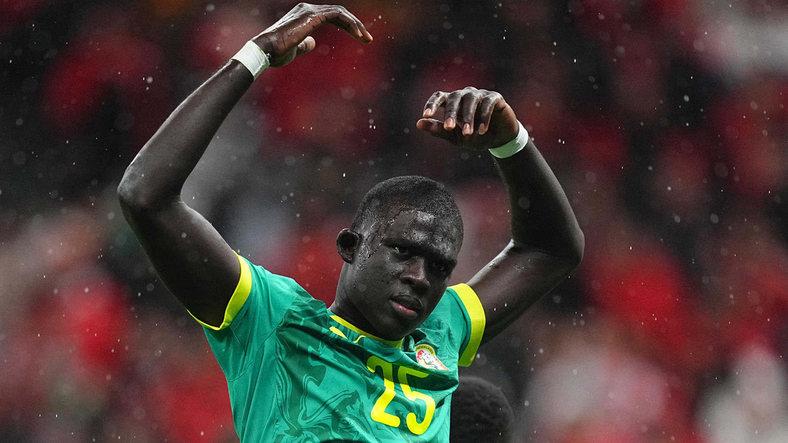 Senegalli yıldız Malick Diouf'tan kupa tepkisi: "Yeşil sahada kazanılır, e-posta ile değil”