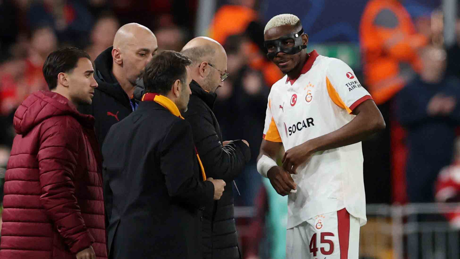 Kolu kırılan Victor Osimhen için flaş gelişme: Nijerya'ya gidecek