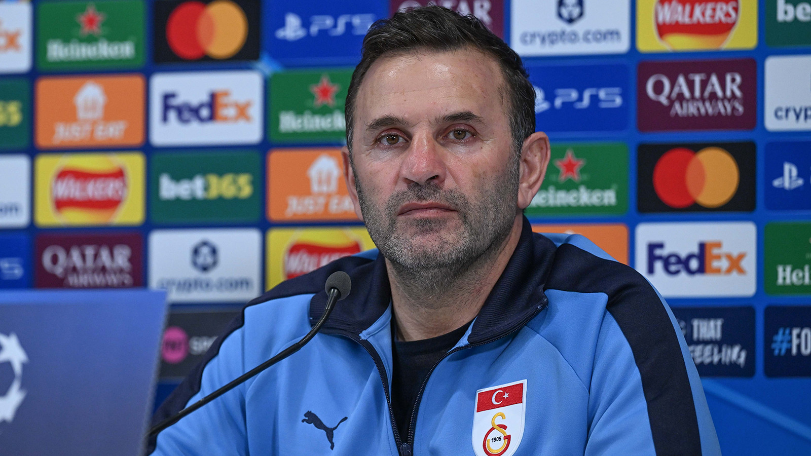 Okan Buruk'tan Liverpool maçı sonrası takıma izin