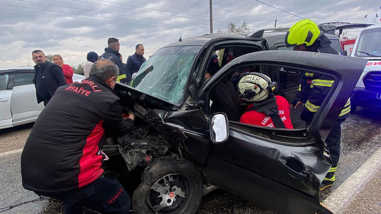Osmaniye'de feci kaza: Ölü ve yaralılar var