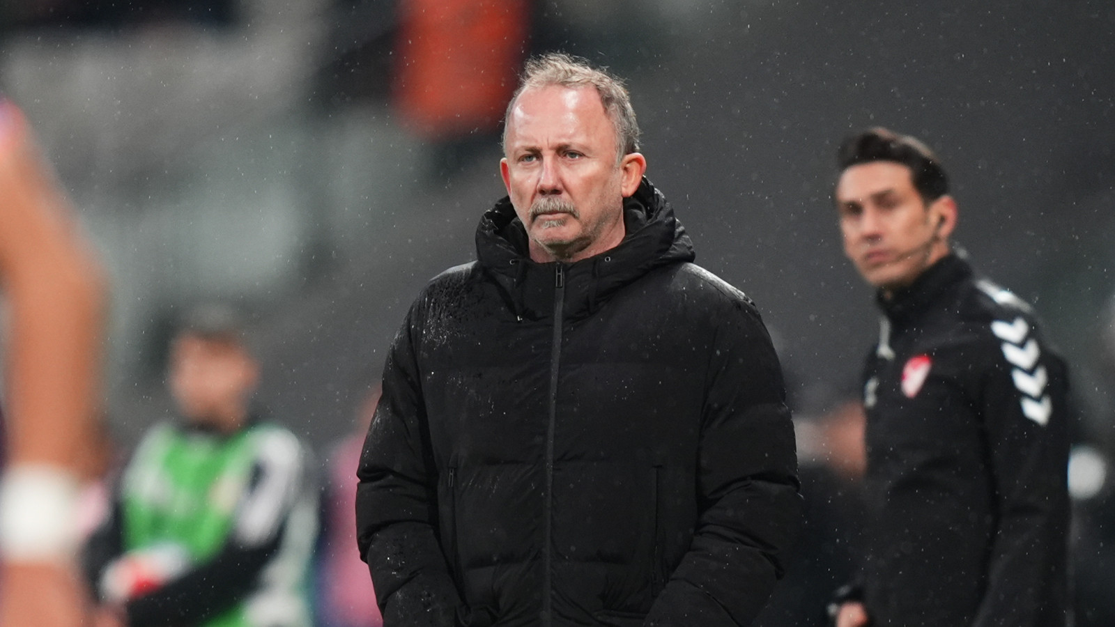 Sergen Yalçın: Beşiktaş olarak hakemlerden dertliyiz