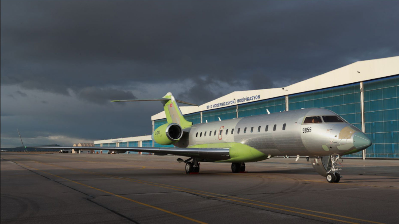 Türkiye'nin savunma eşiği, HAVA SOJ uçağı dünya medyasında