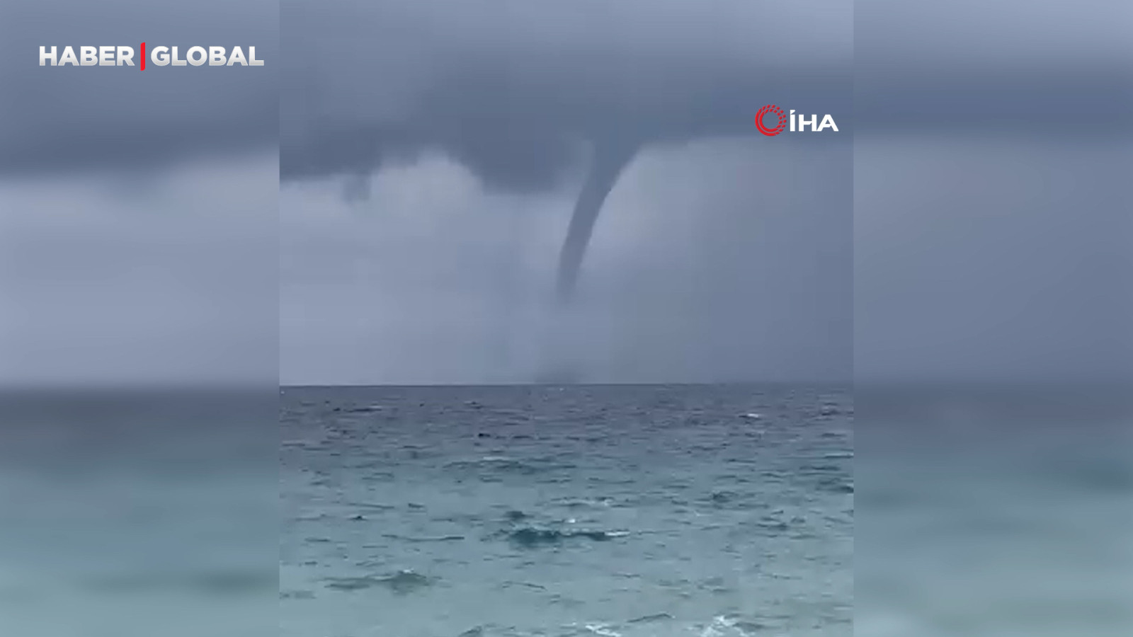 Antalya’da korkutan hortum!