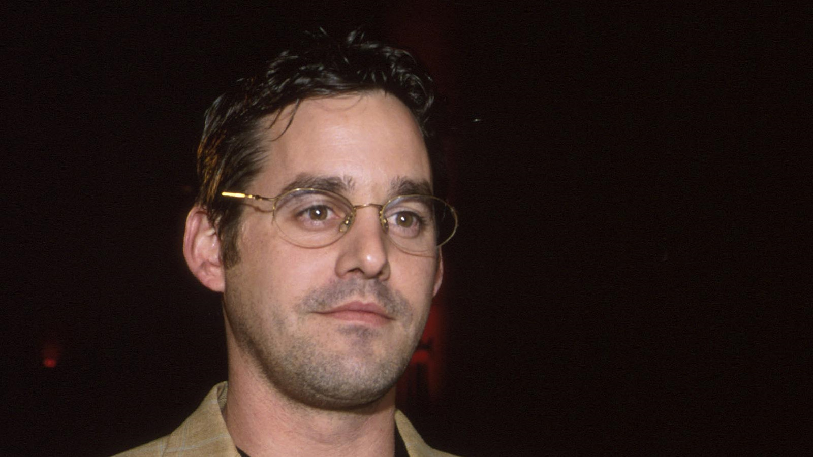 54 yaşındaki ünlü oyuncu uykusunda hayatını kaybetti!