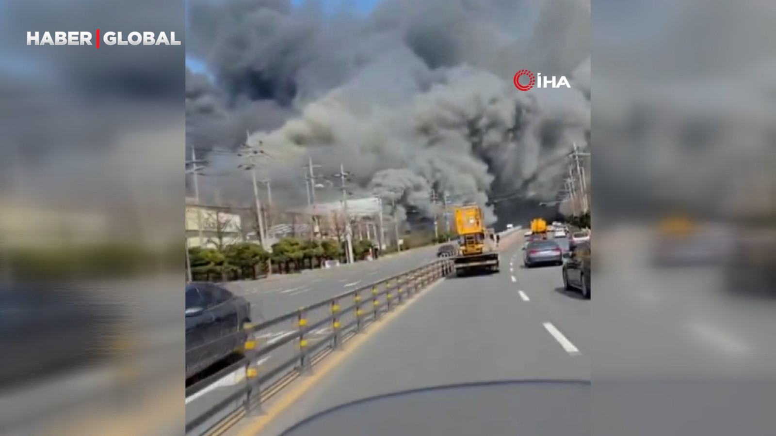 Güney Kore'de fabrikada patlama anları!