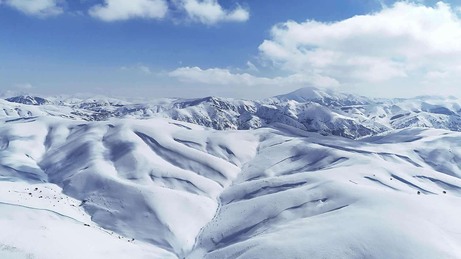 Martta kar kalınlığı 2 metreyi aştı