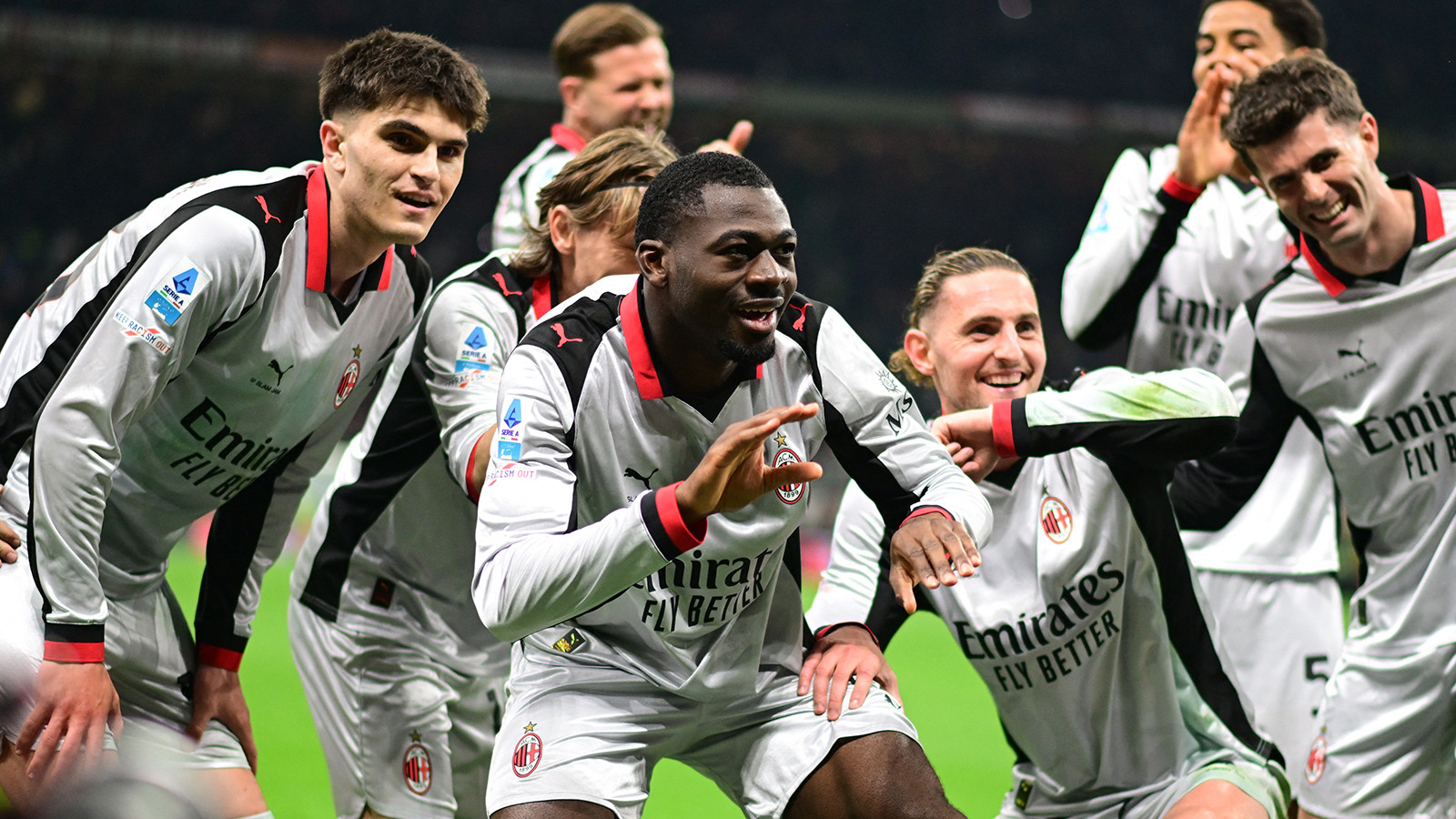 Milan gol düellosunda Emirhan İlkhan'lı Torino'yu yıktı