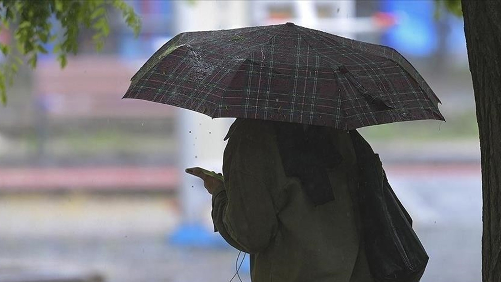 Meteoroloji il il sayıp, uyardı: Kar ve kuvvetli sağanak yağış geliyor