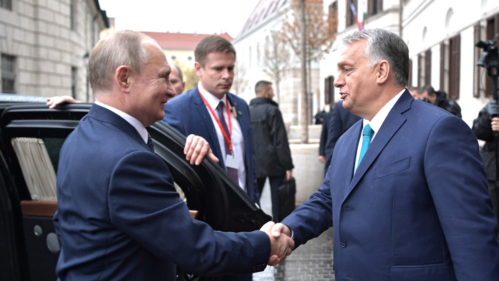 Putin'in Orban'ı kurtarma planı: Deepfake videolar ve sahte suikast planları...
