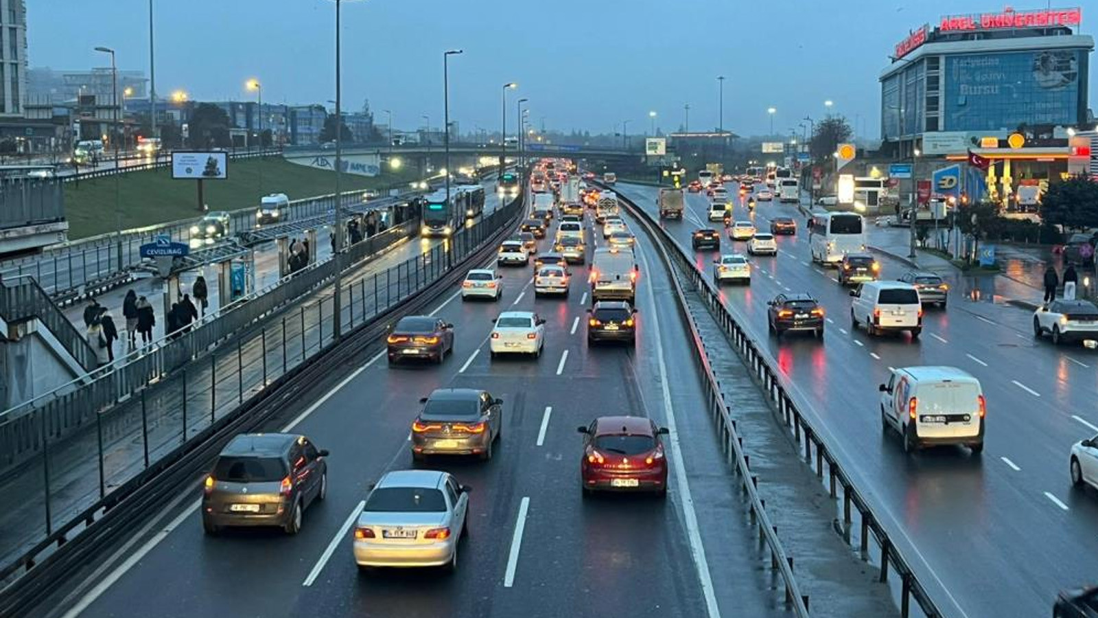 Ramazan Bayramı sona erdi, trafik çilesi başladı