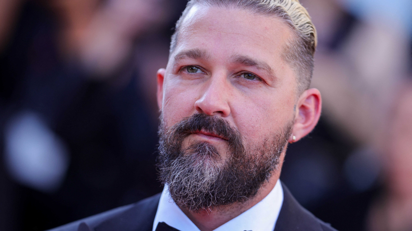 Shia LaBeouf Roma’da kontrolden çıktı: Bir kadına hakaret ederken görüntülendi
