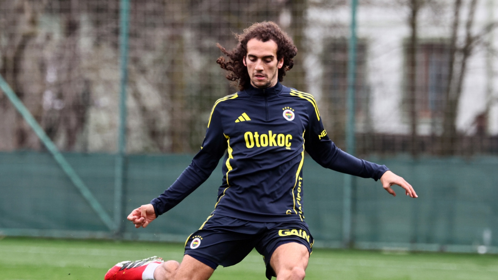 Guendouzi, Nene ve Cherif, taraftarlarla buluştu