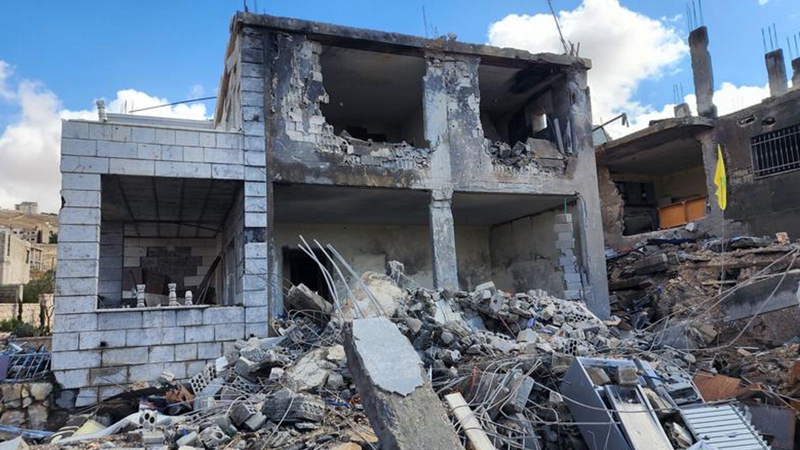 Lübnan'da 1 milyon 160 binden fazla kişi zorla yerinden edildi