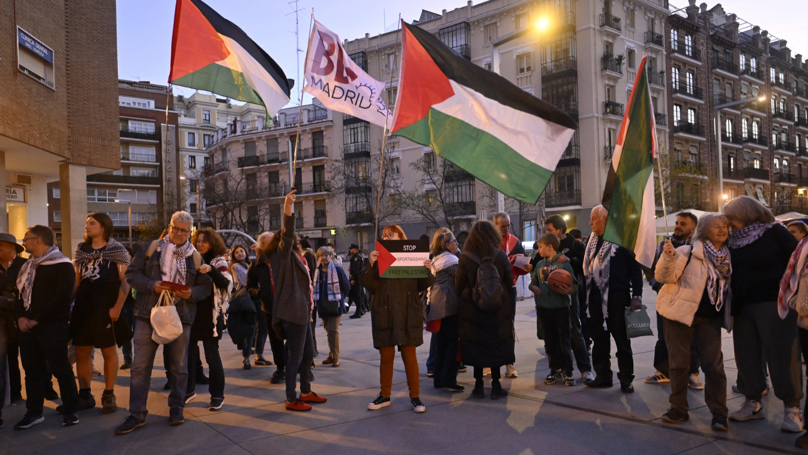 Real Madrid-Hapoel Tel Aviv maçı öncesi İsrail protesto edildi