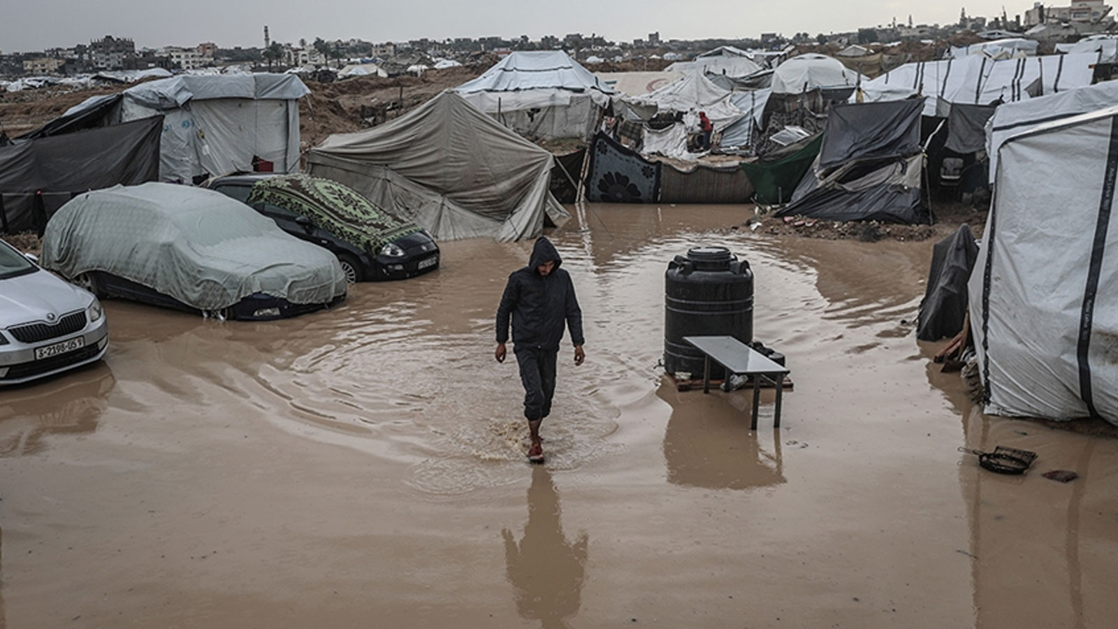 6 Arap ülkesinde fırtına ve sel uyarısı yapıldı: Eğitime ara verildi
