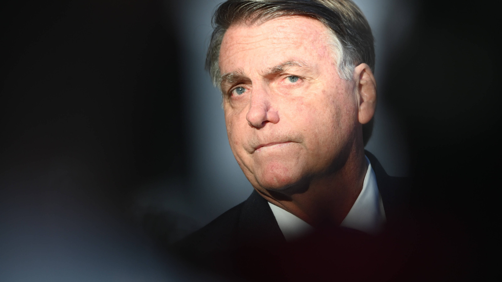 Bolsonaro'nun cezası geçici olarak ev hapsine çevrildi