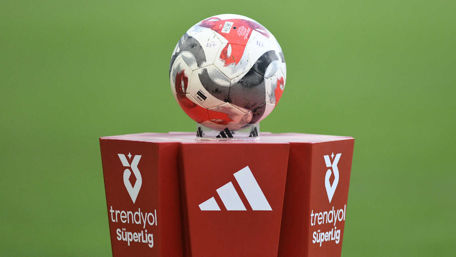 Süper Lig'de milli ara ne zaman bitecek? Süper Lig 28. hafta programı