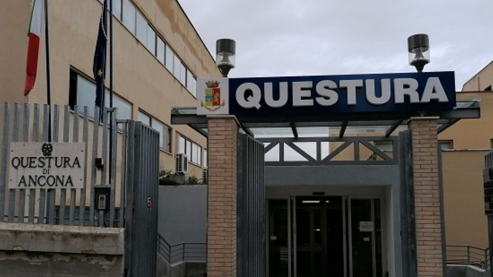 İtalya bir Türk vatandaşını sınır dışı etti