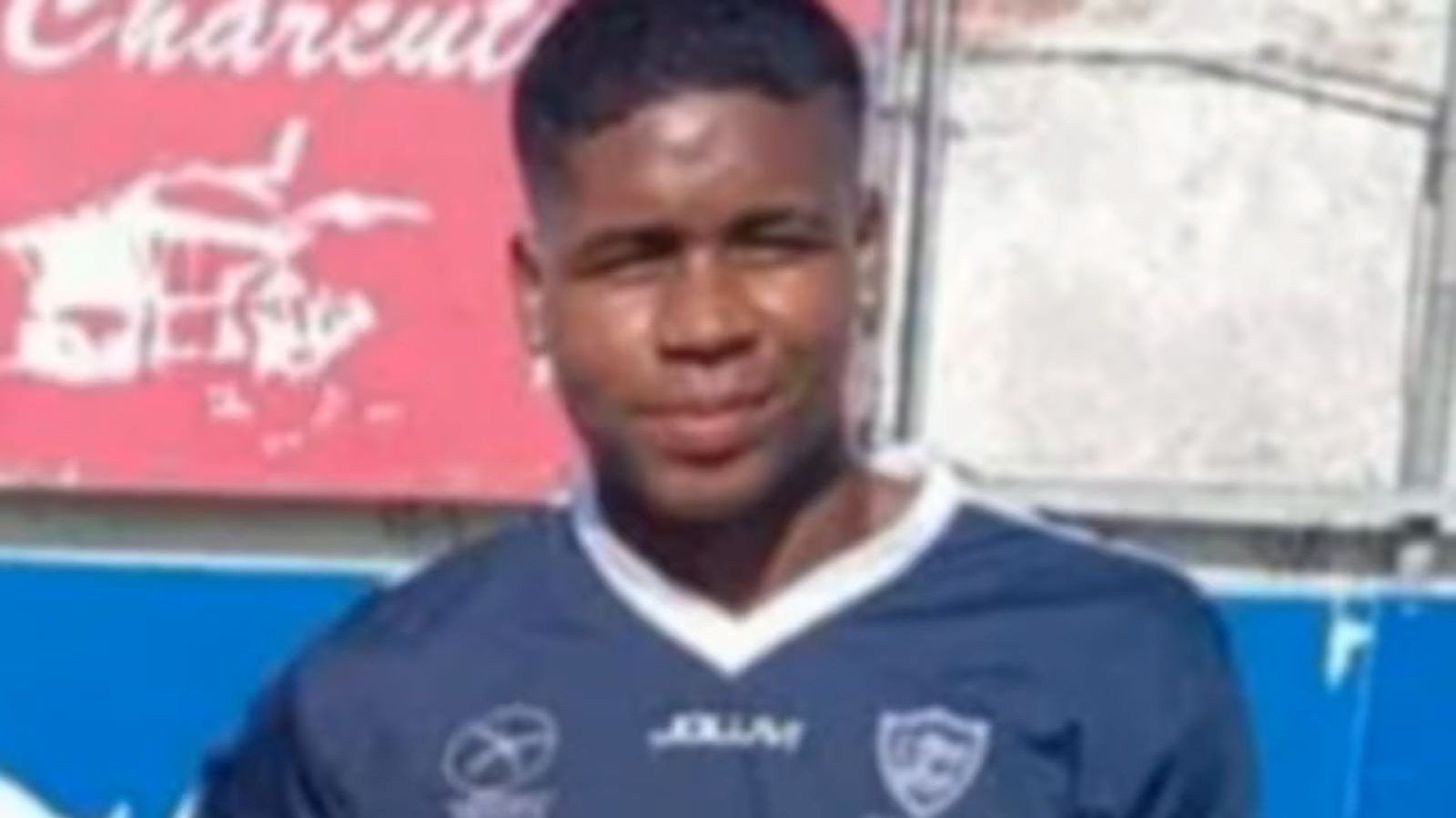 Kolombiyalı futbolcu gece kulübünde vurularak öldürüldü