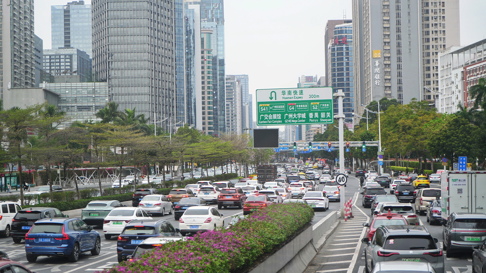 Küresel ekonomide alarm! Asya'nın Davos'u savaşa kilitlendi