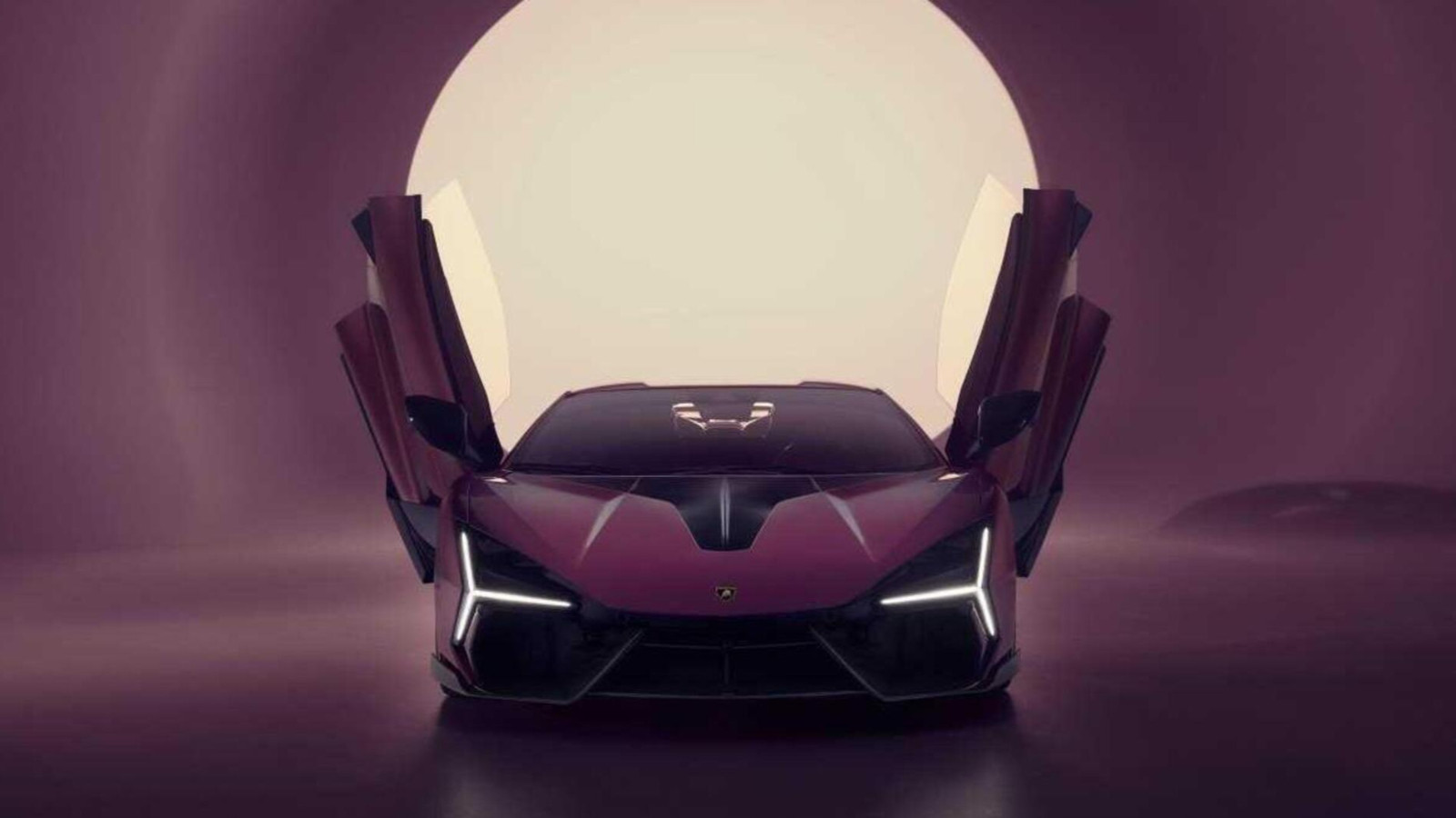 Lamborghini Revuelto NOVITEC: 1048 beygirlik hibrit süper otomobil pist görünümüne kavuştu