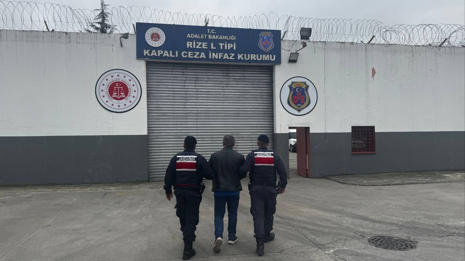 Rize'de iki firari hükümlü yakalandı 