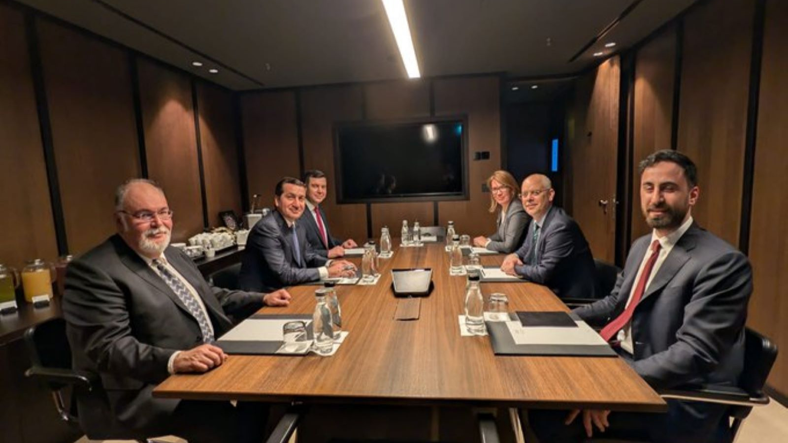 Akif Çağatay Kılıç, Hikmet Hacıyev'le Budapeşte'de görüştü: Türk dünyasında birlik daha da güçlendirilmeli