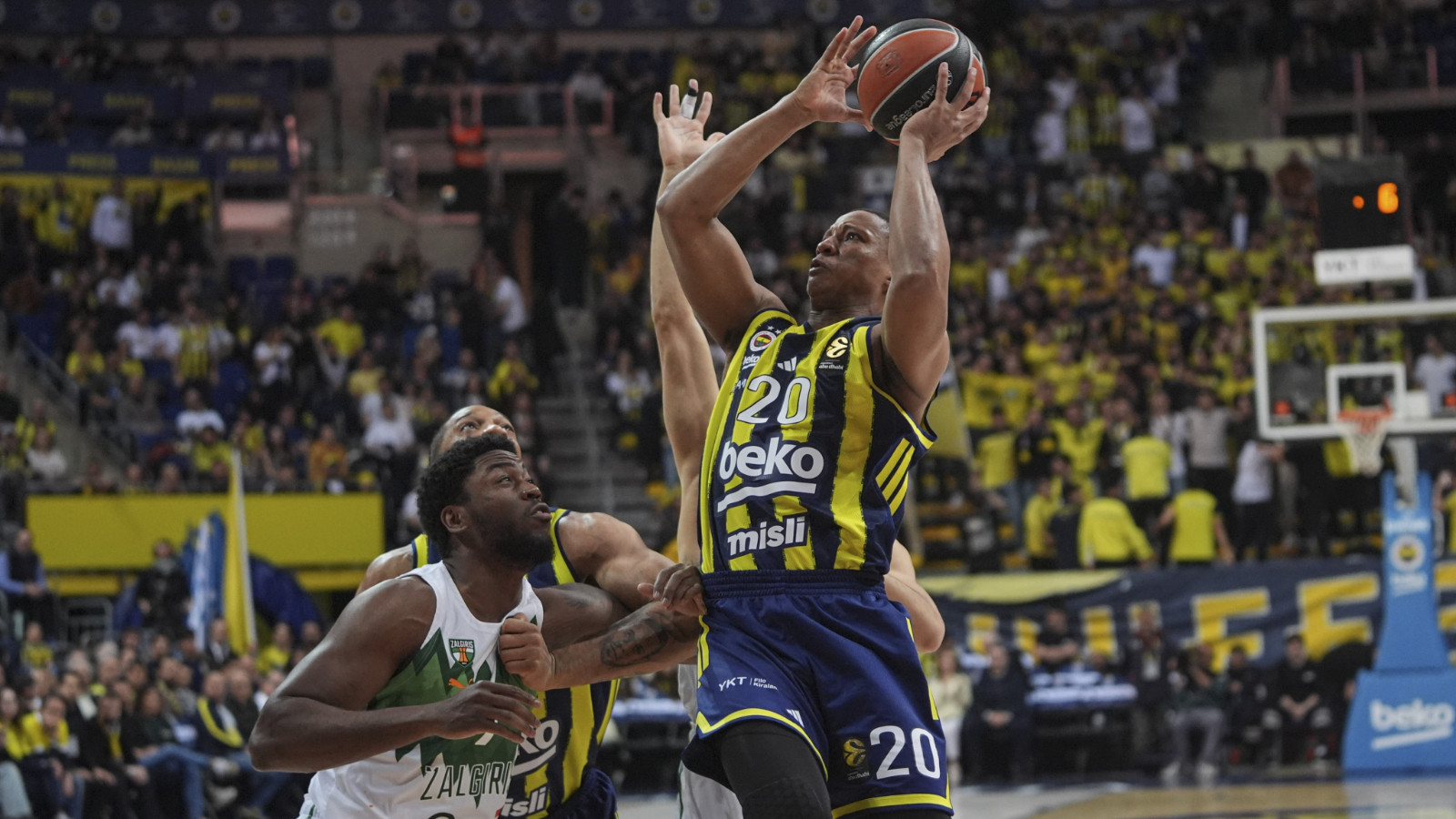 Fenerbahçe Beko evinde Zalgiris Kaunas'a kaybetti