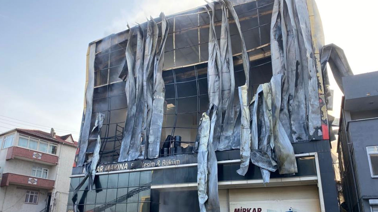 Kocaeli'de 7 kişinin öldüğü fabrika yangını davasında ara karar açıklandı