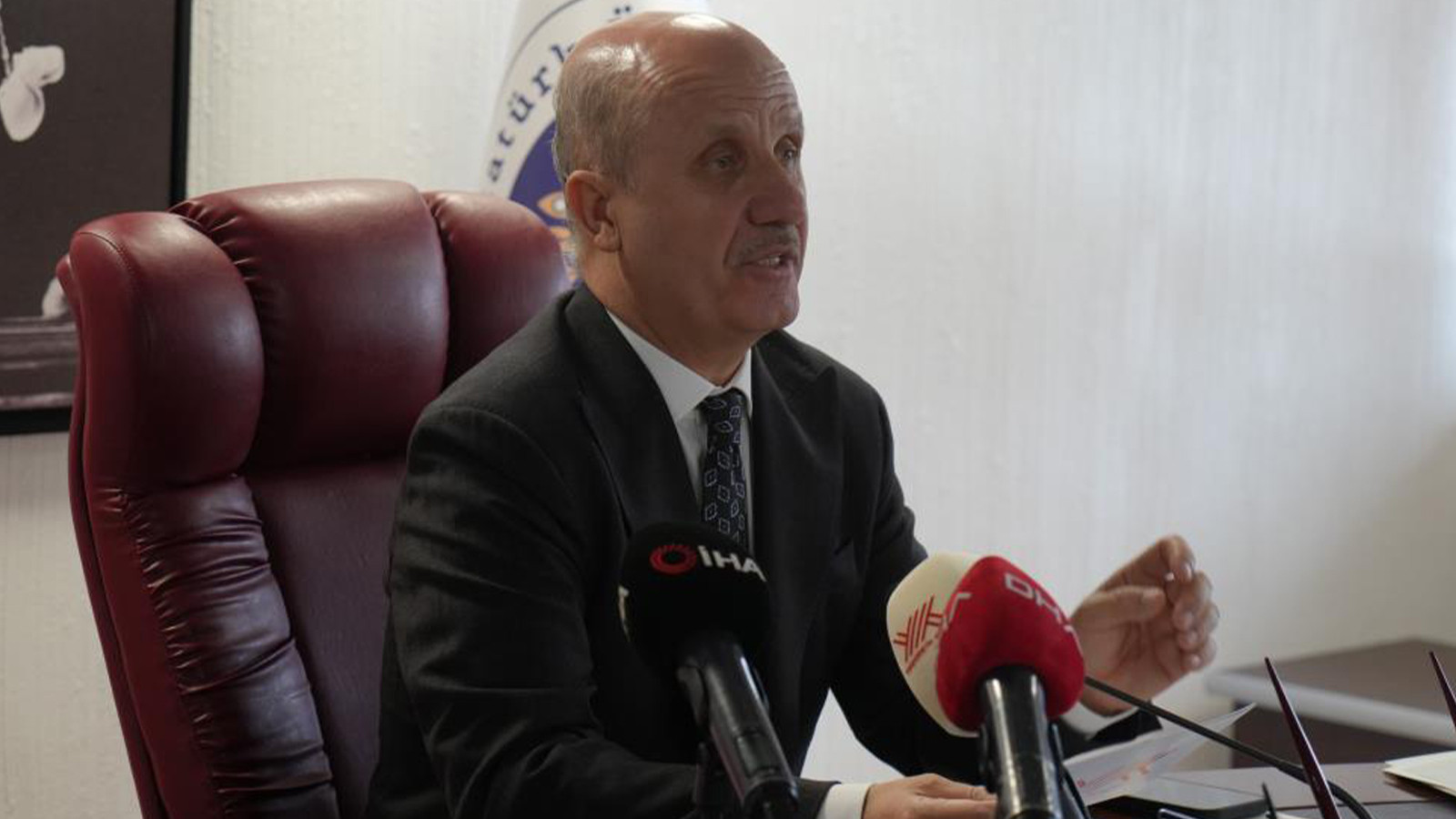 YÖK Başkanı Prof. Dr. Erol Özvar: Lisans eğitimi 3 yıla indirilebilir