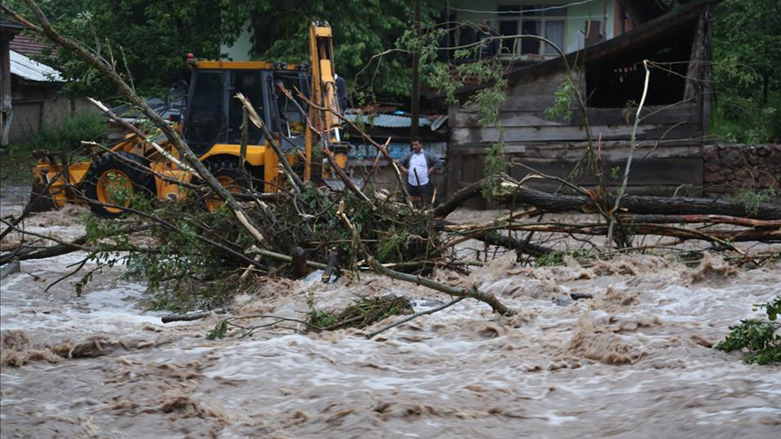 Bolu Valiliğinden "sel ve su baskını" uyarısı