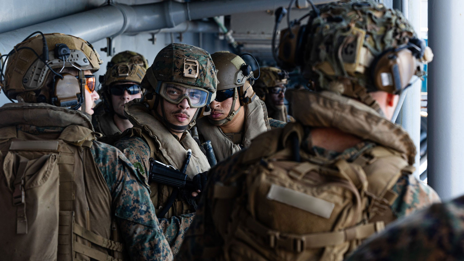 CENTCOM duyurdu: 3 bin 500 ABD askerini taşıyan gemi Orta Doğu'da