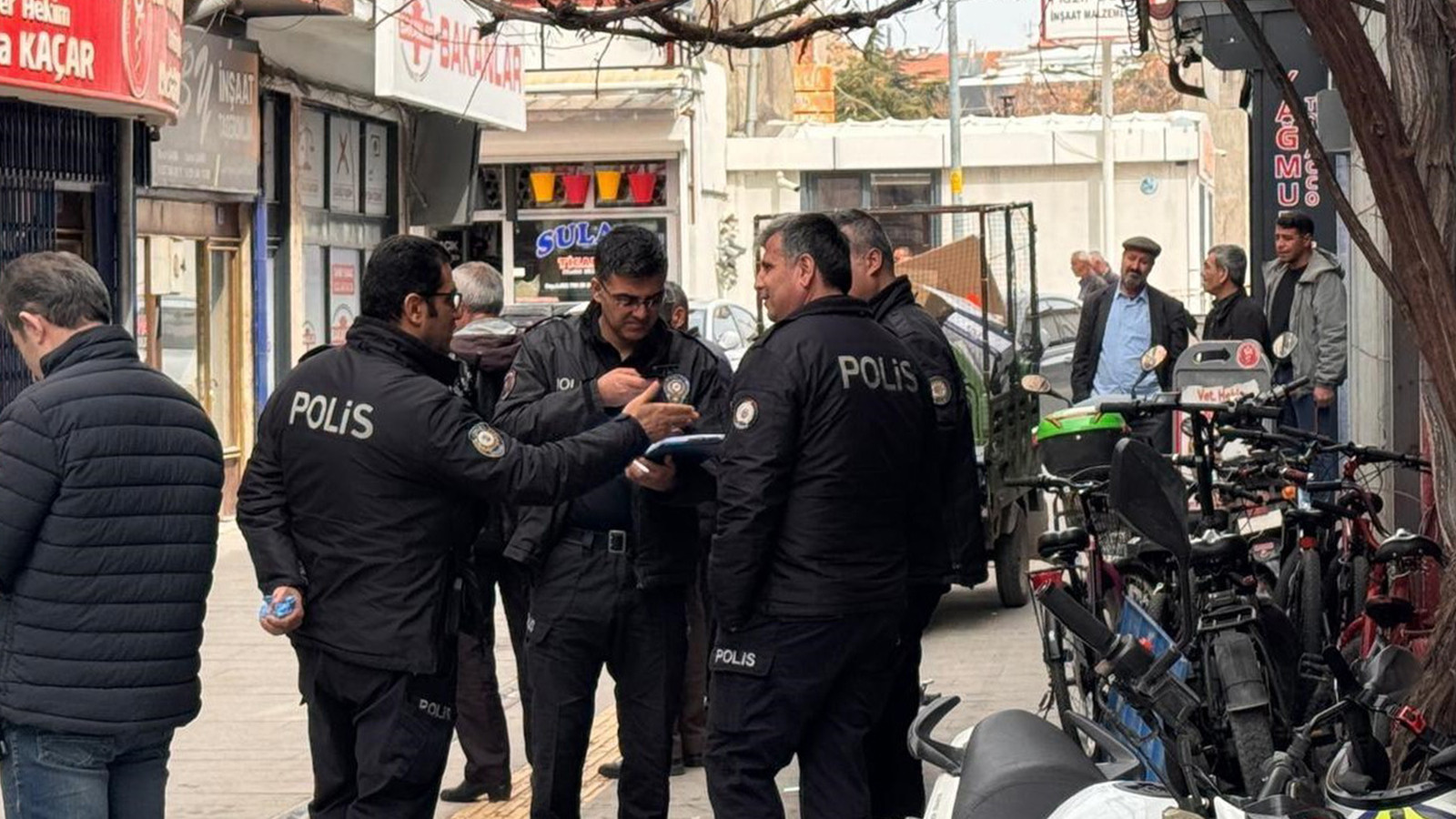 Emekli zabıta memuru pansiyonda ölü bulundu