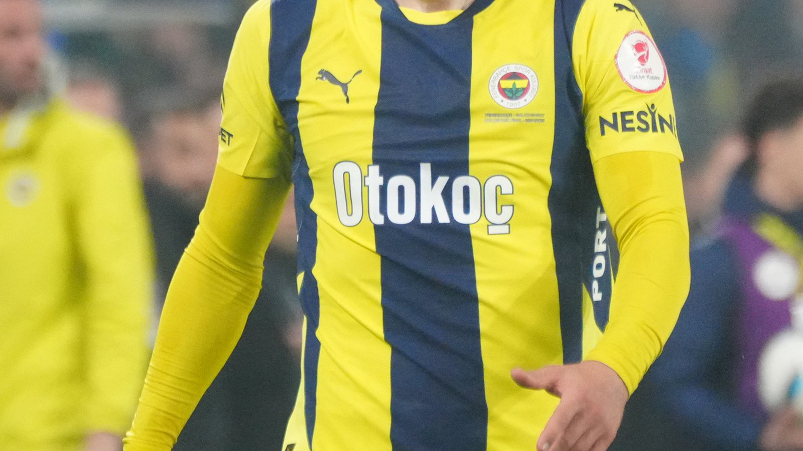 Fenerbahçe eski oyuncusu Filip Kostic'in peşinde