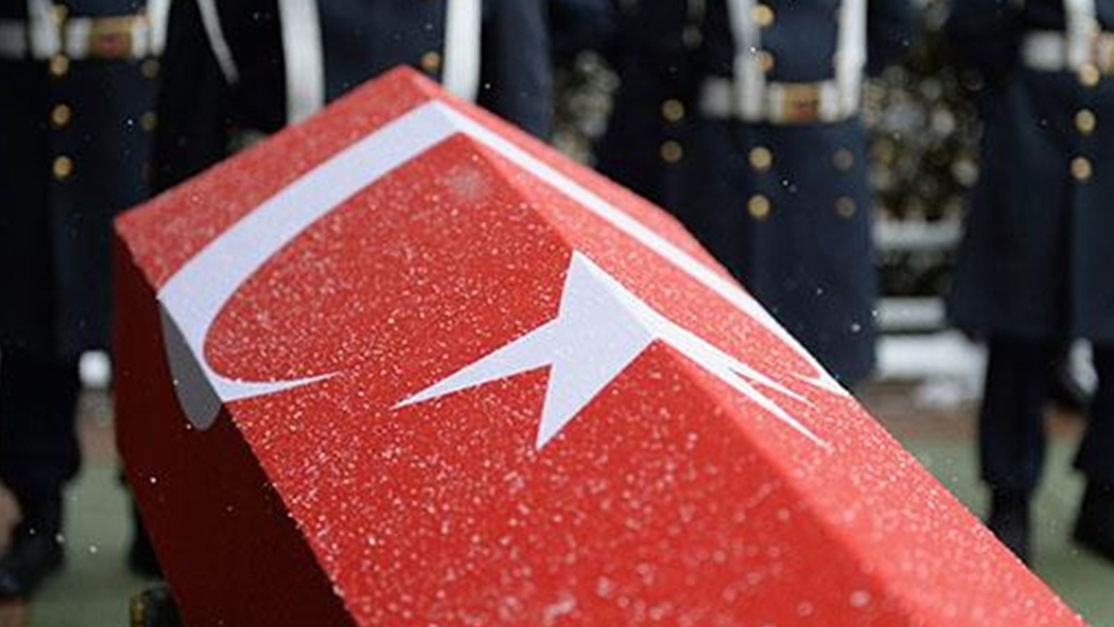 Mersin'de trafik kazasında yaralanan polis memuru şehit oldu