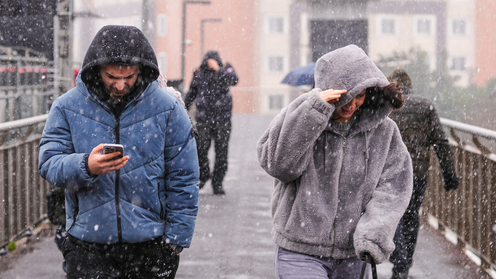 Meteoroloji'den yeni hafta için kar ve sağanak uyarısı: İstanbul, Ankara, İzmir...