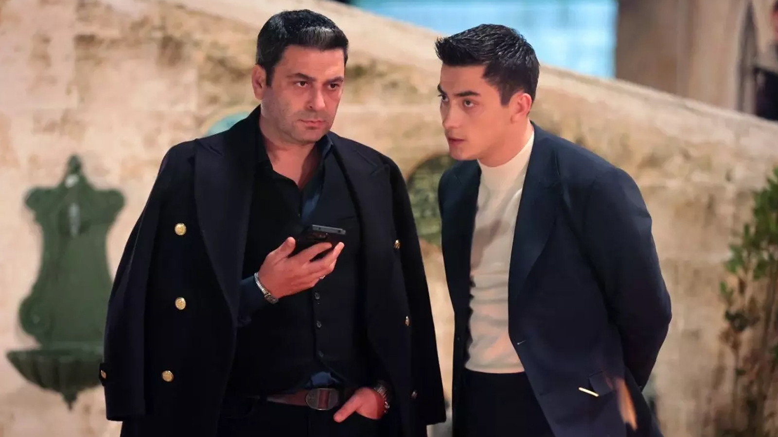 Uzak Şehir 55. Bölüm Yeni Bölüm Tek Parça Full İzle! Kanal D Uzak Şehir son bölüm izle!