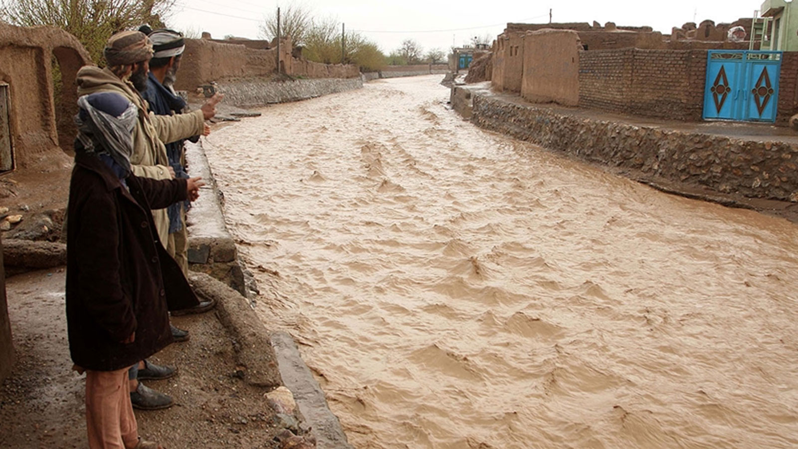 Afganistan'da sel felaketi 42 can aldı