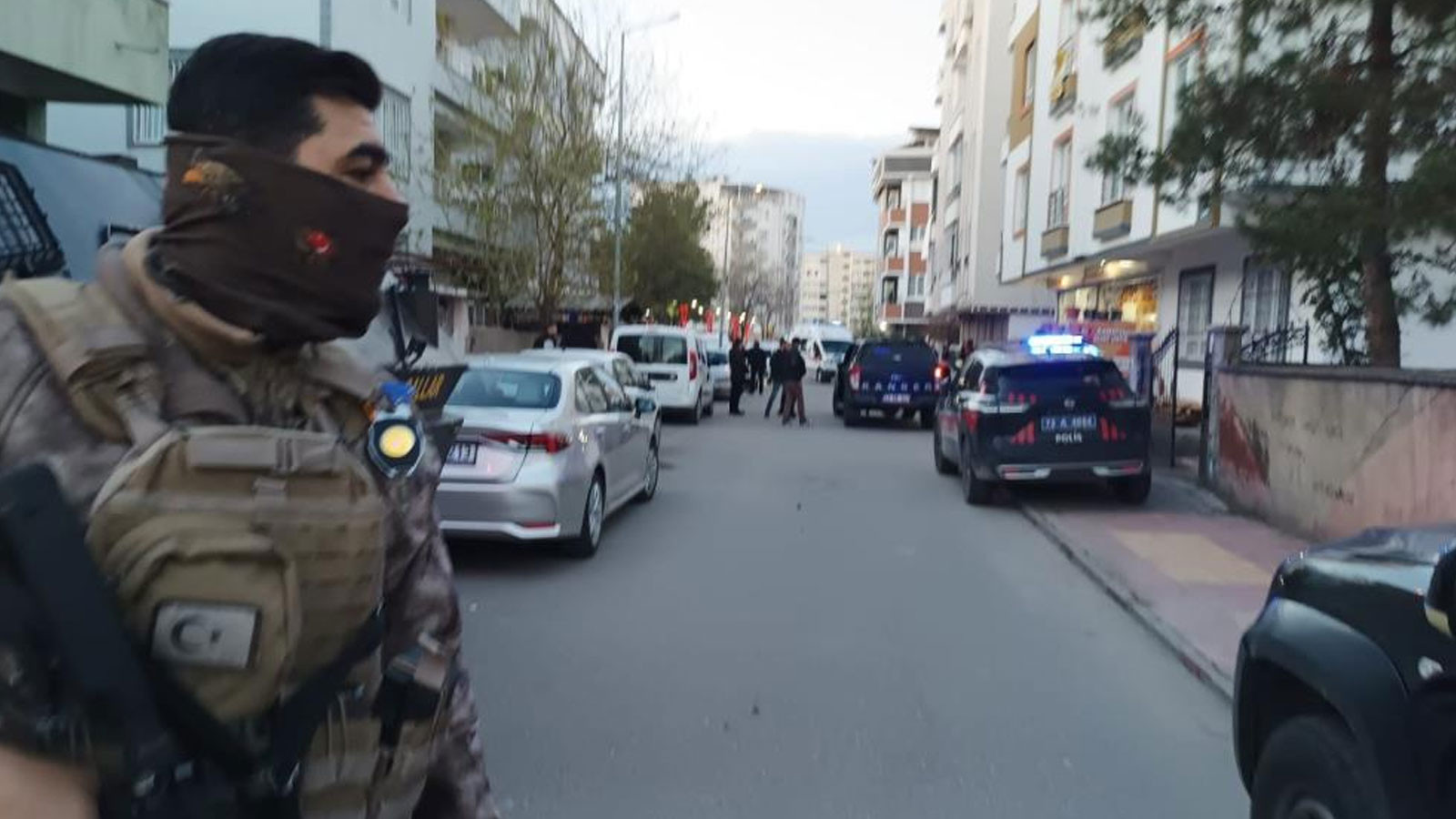 Batman’da 17 yaşındaki şahıs dehşet saçtı! Anne ve ağabeyini öldürdü