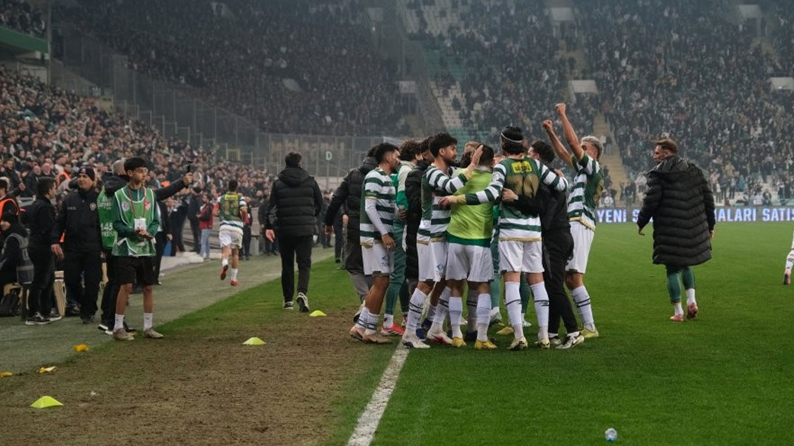 PFDK, Bursaspor'a 3 ayrı ihlalden ceza verdi