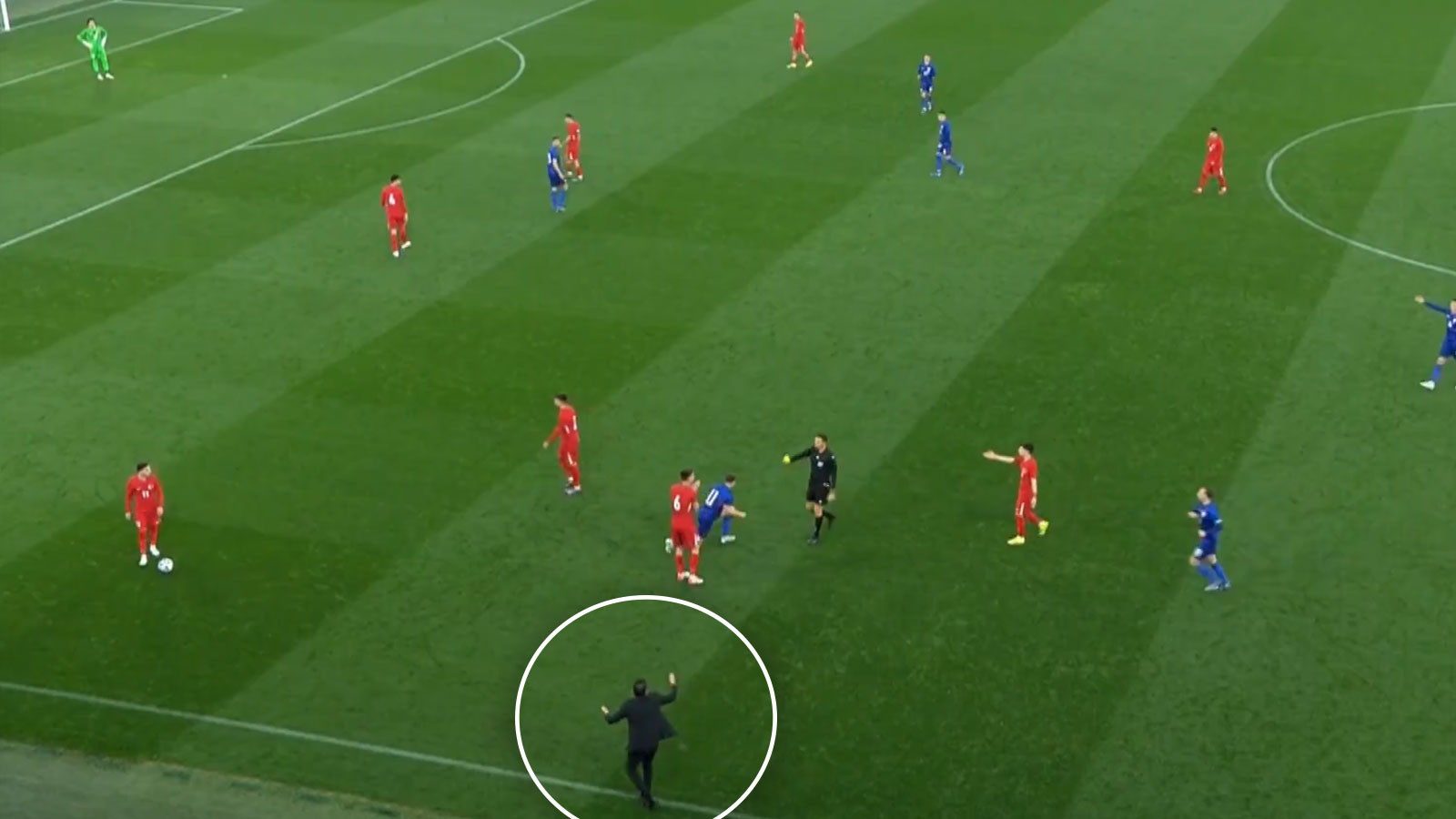 Ümit Milli Takım teknik direktörü Egemen Korkmaz hastaneye kaldırıldı