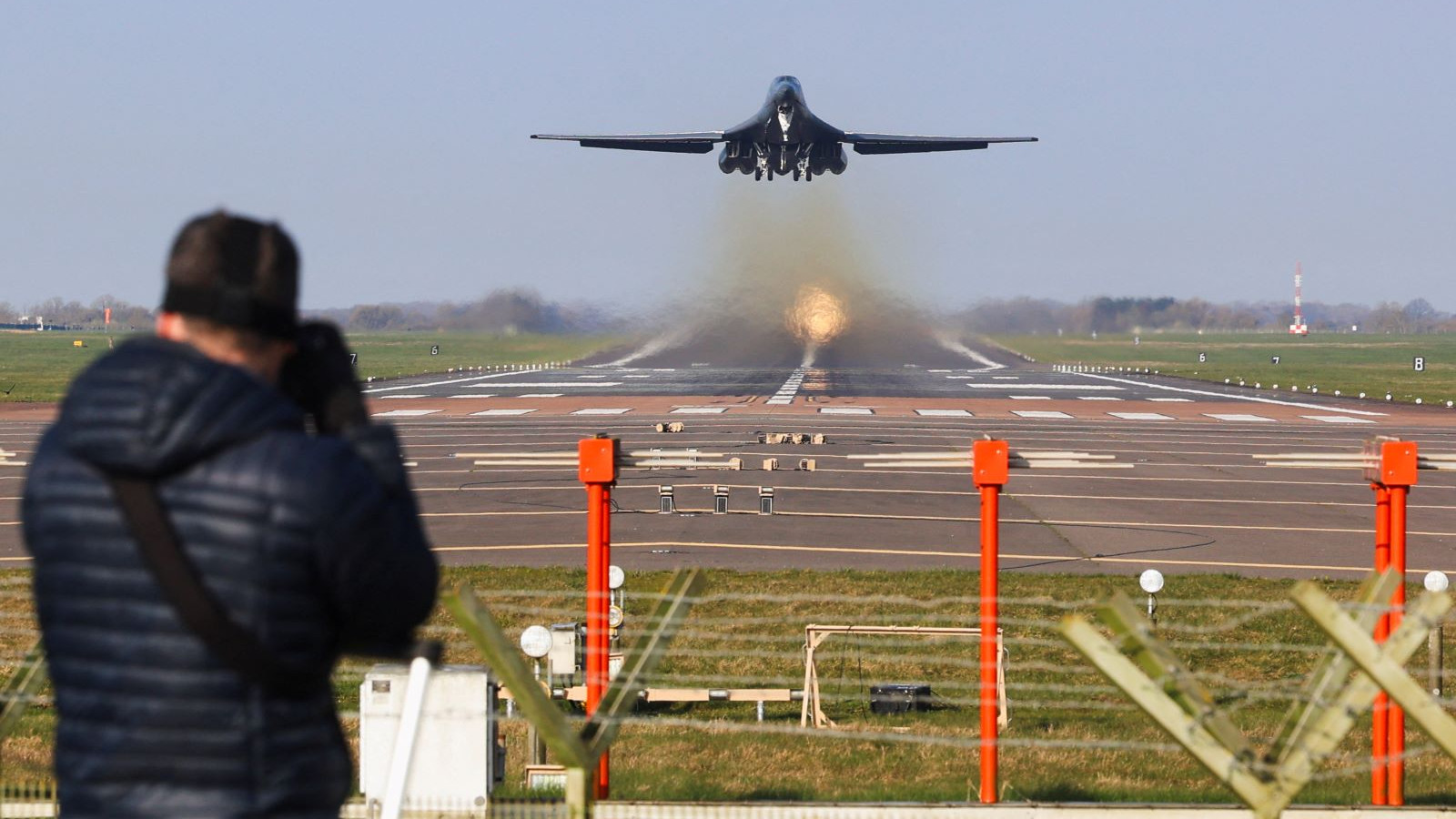Avrupa'dan ABD uçaklarına farklı yaklaşımlar: İspanya reddediyor, Almanya izin veriyor