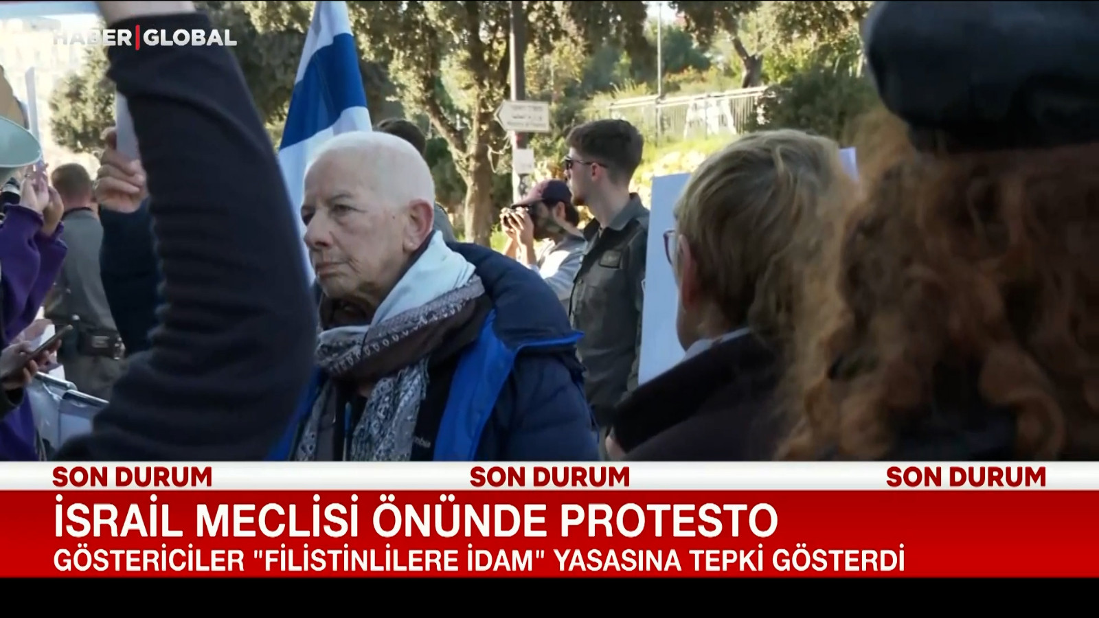 İsrail meclisi önünde protesto